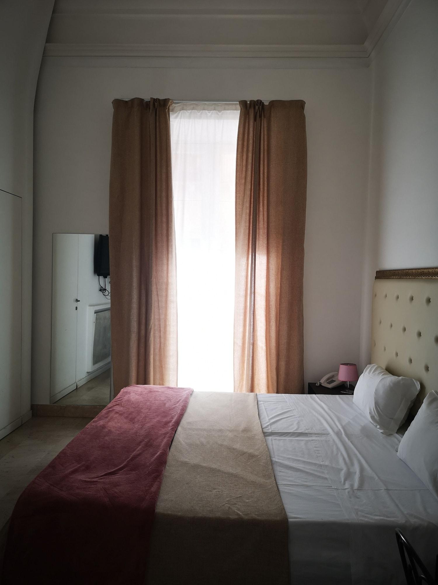 Valentino Hotel 3*