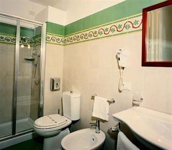 Valentino Hotel 3*