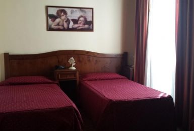 Valentino Hotel 3*